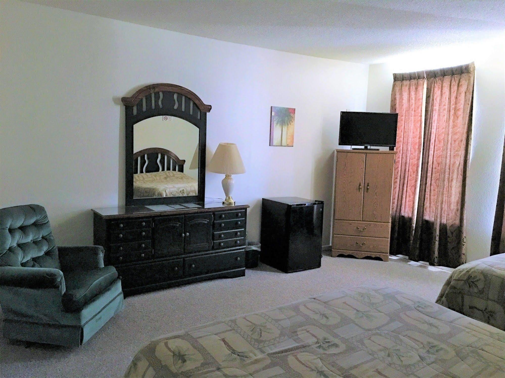 Hunters Lodge Motel Paducah Екстер'єр фото